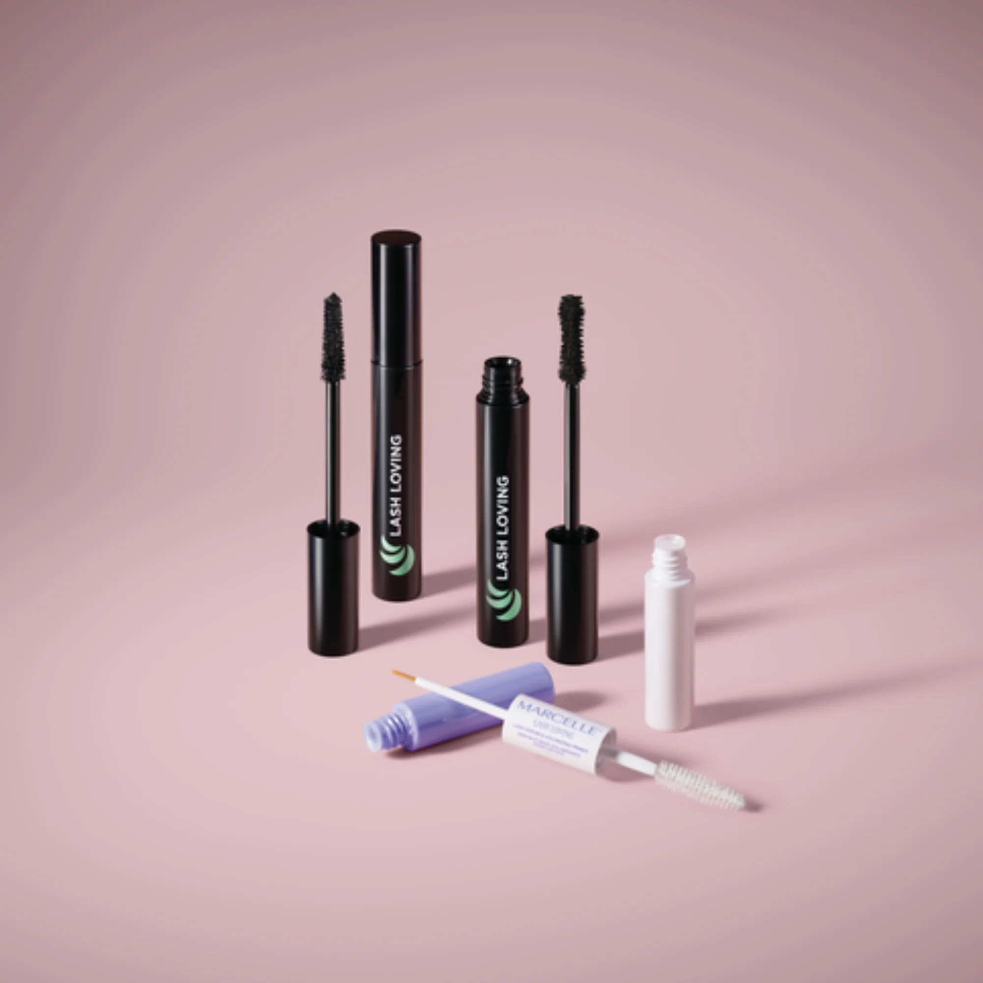 Sérum et base volumisante pour les cils Lash Loving - Image 4